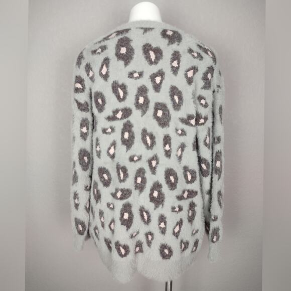 Hem & Thread Animal Print Button Up Cardigan Sweater Leopard Cheetah Cozy Size M - Picture 3 of 16